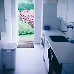 別荘 Dalhus - House With Jacuzzi