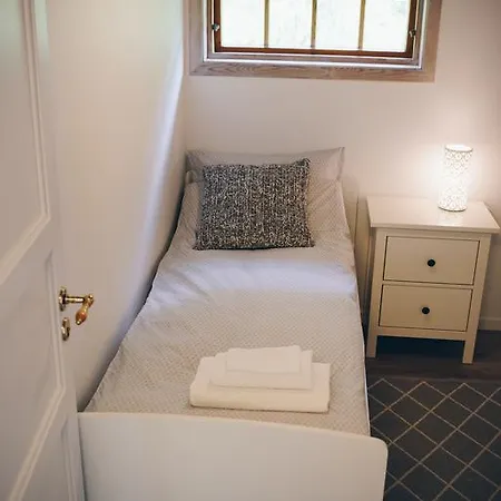 Holiday home Dalhus - House With Jacuzzi Norddal