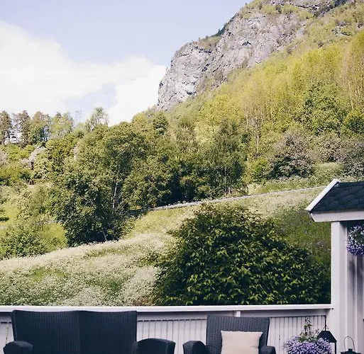 Dalhus - House With Jacuzzi Norddal