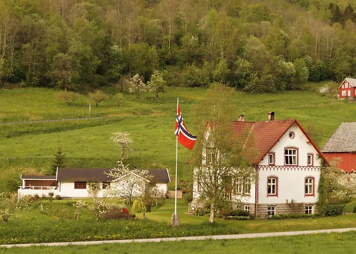 Dalhus - House With Jacuzzi Дом отдыха *