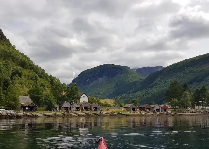Dalhus - House With Jacuzzi Norddal